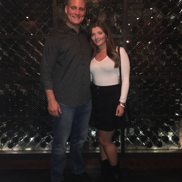 Meet your Posher, Cassie - Picture 4 of 4